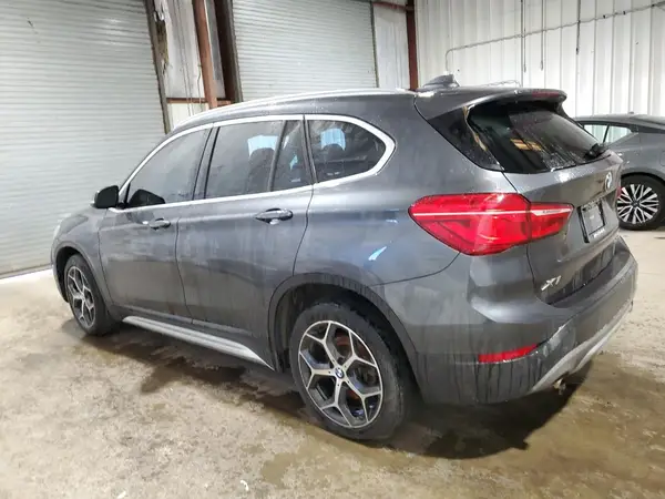 WBXHT3C52K5L89624 2019 BMW X1 - Image 2
