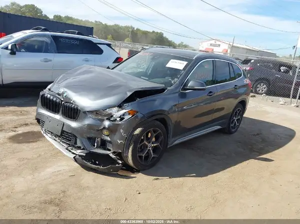 WBXHT3C52K5L90739 2019 BMW X1 - Image 2