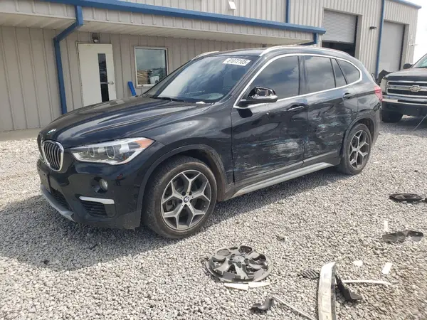 WBXHT3C53K3H35419 2019 BMW X1 - Image 1
