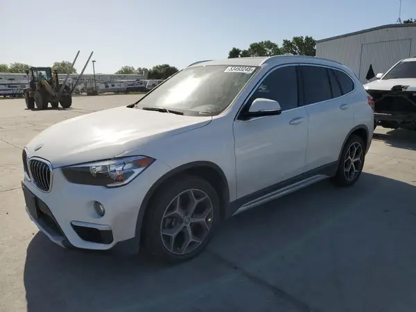 WBXHT3C53K5L35670 2019 BMW X1 - Image 1