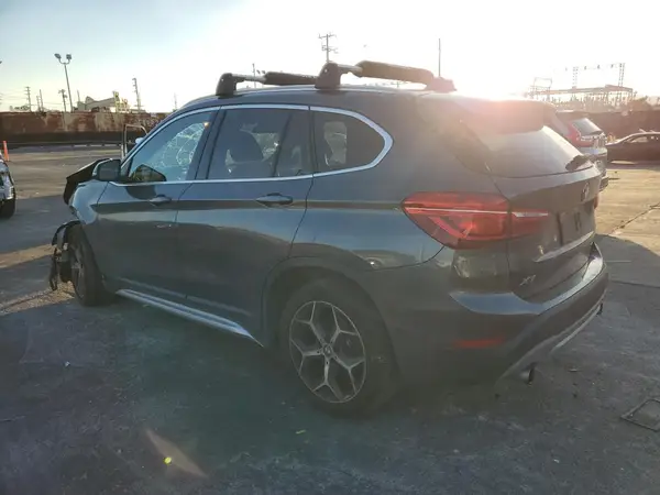 WBXHT3C53K5L37287 2019 BMW X1 - Image 2