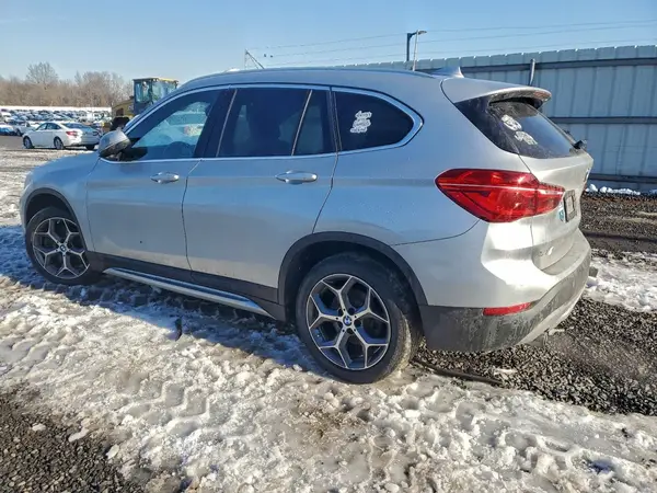 WBXHT3C53K5L38455 2019 BMW X1 - Image 2