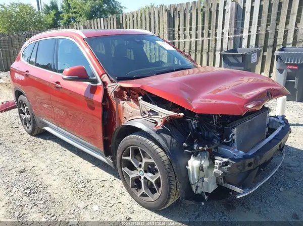 WBXHT3C53K5L89647 2019 BMW X1 - Image 1