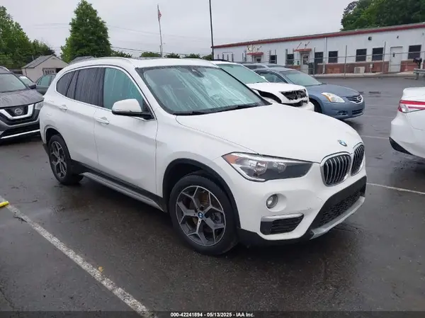 WBXHT3C54K3H35641 2019 BMW X1 - Image 1