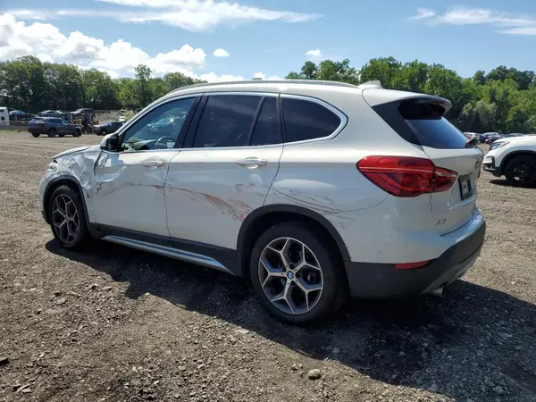 WBXHT3C54K3H36174 2019 BMW X1 - Image 2