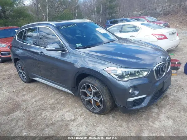 WBXHT3C54K5L35760 2019 BMW X1 - Image 1