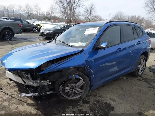 WBXHT3C54K5L36696 2019 BMW X1 - Image 2
