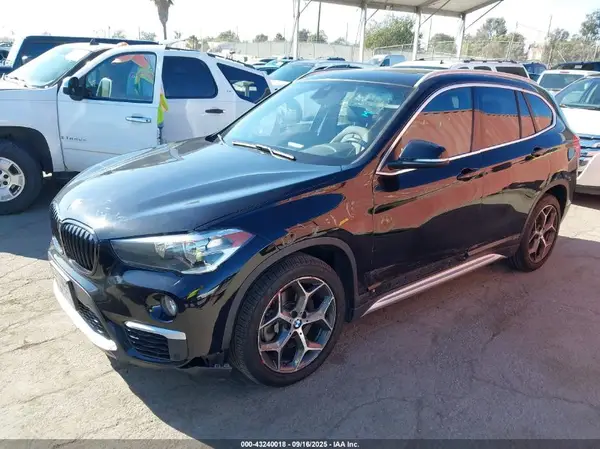 WBXHT3C54K5L37749 2019 BMW X1 - Image 2