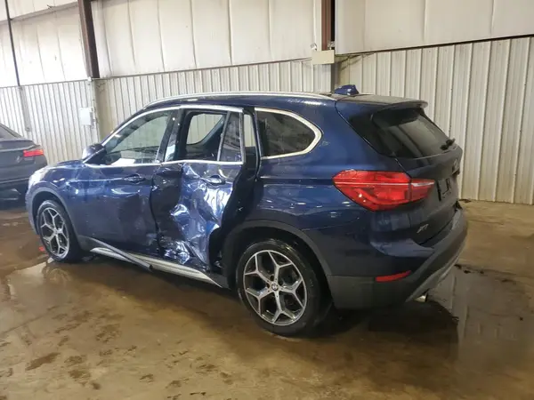 WBXHT3C54K5L37881 2019 BMW X1 - Image 2
