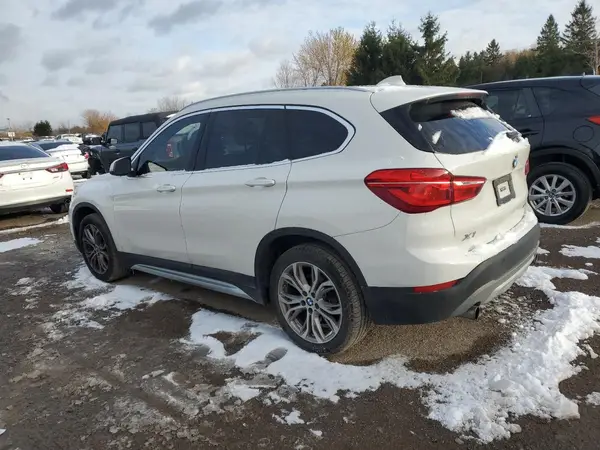 WBXHT3C54K5L39047 2019 BMW X1 - Image 2