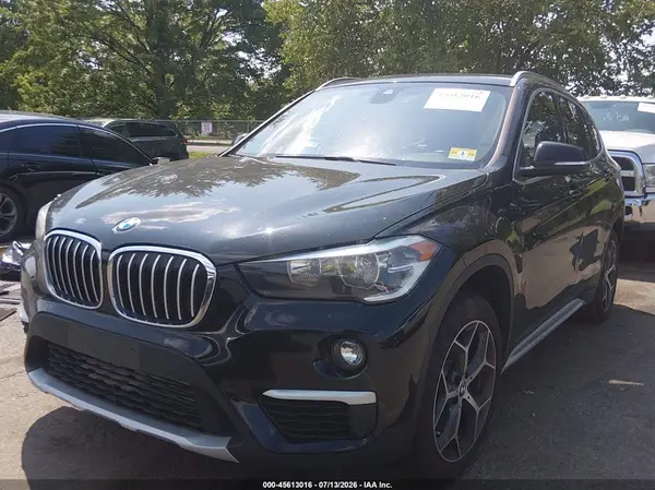 WBXHT3C54K5L89172 2019 BMW X1 - Image 2