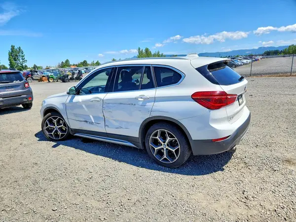 WBXHT3C54K5L89219 2019 BMW X1 - Image 2