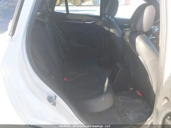 WBXHT3C54K5L89673 2019 BMW X1 - Image 8