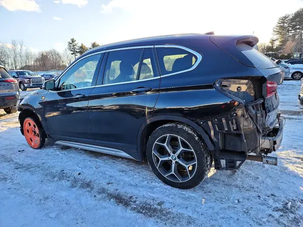 WBXHT3C54K5L91004 2019 BMW X1 - Image 2