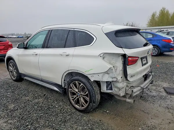 WBXHT3C55K3H35485 2019 BMW X1 - Image 2