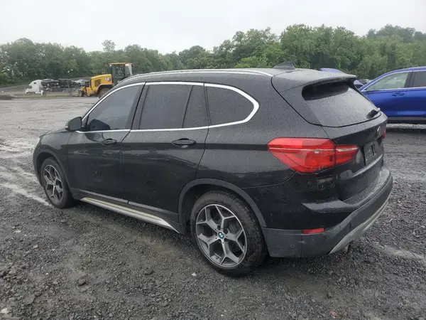 WBXHT3C55K3H36748 2019 BMW X1 - Image 2