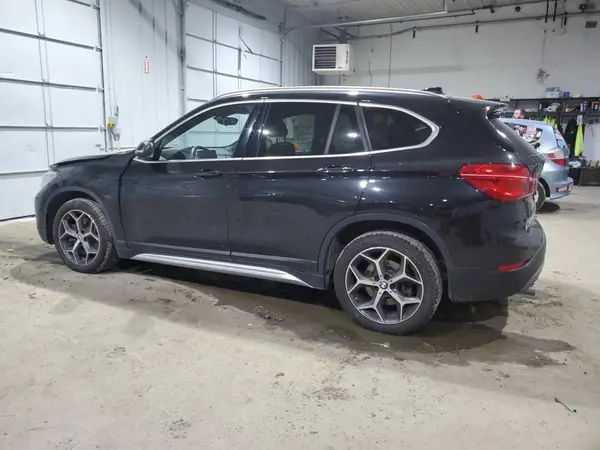 WBXHT3C55K5L36870 2019 BMW X1 - Image 2