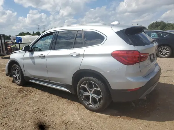 WBXHT3C55K5L37579 2019 BMW X1 - Image 2