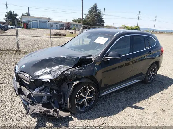 WBXHT3C55K5L89410 2019 BMW X1 - Image 2