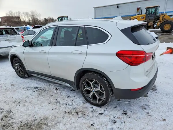 WBXHT3C55K5L90024 2019 BMW X1 - Image 2