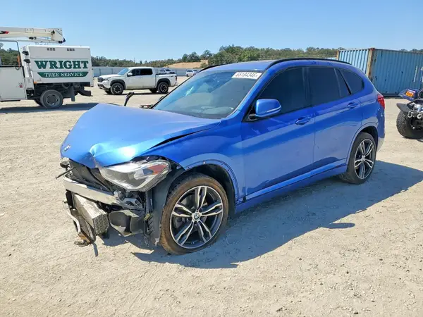 WBXHT3C55K5L91061 2019 BMW X1 - Image 1