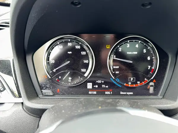 WBXHT3C56K3H34345 2019 BMW X1 - Image 8
