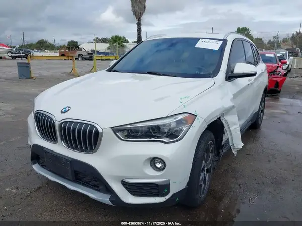 WBXHT3C56K3H34460 2019 BMW X1 - Image 2
