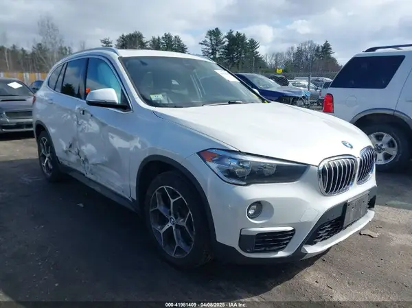 WBXHT3C56K5L35842 2019 BMW X1 - Image 1