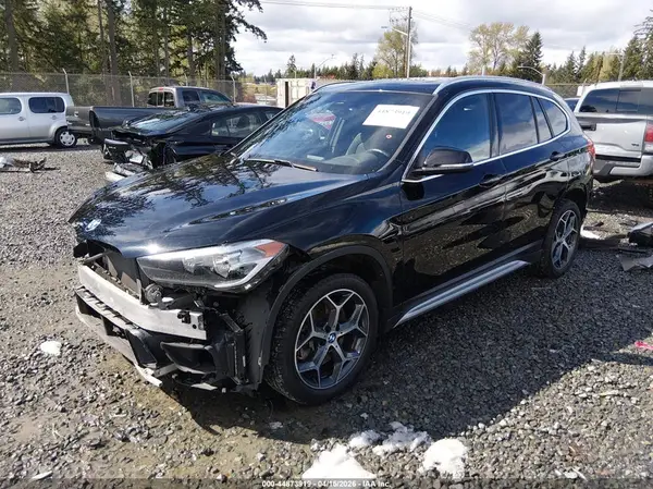 WBXHT3C56K5L36313 2019 BMW X1 - Image 2