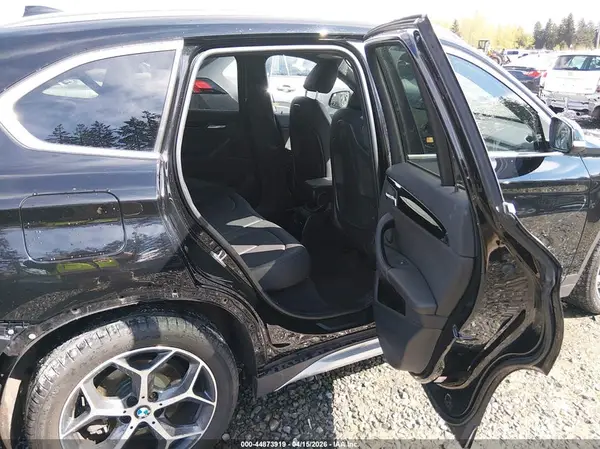 WBXHT3C56K5L36313 2019 BMW X1 - Image 8