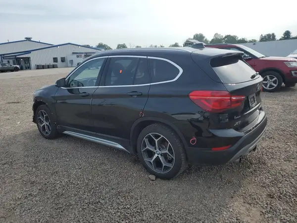 WBXHT3C56K5L36909 2019 BMW X1 - Image 2