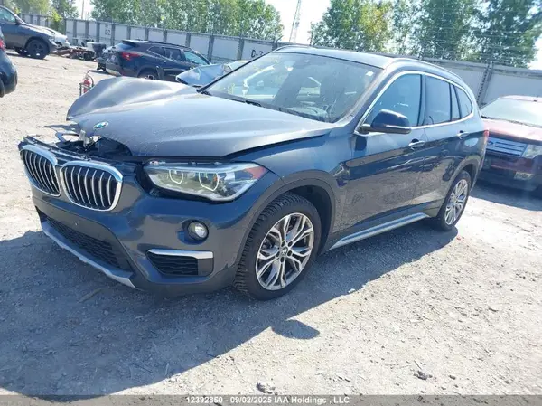 WBXHT3C56K5L37073 2019 BMW X1 - Image 2