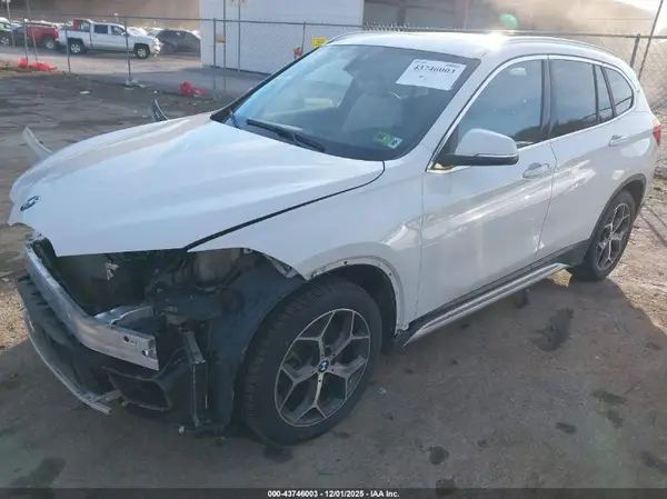 WBXHT3C56K5L37459 2019 BMW X1 - Image 2
