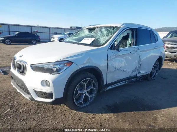 WBXHT3C56K5L89500 2019 BMW X1 - Image 2