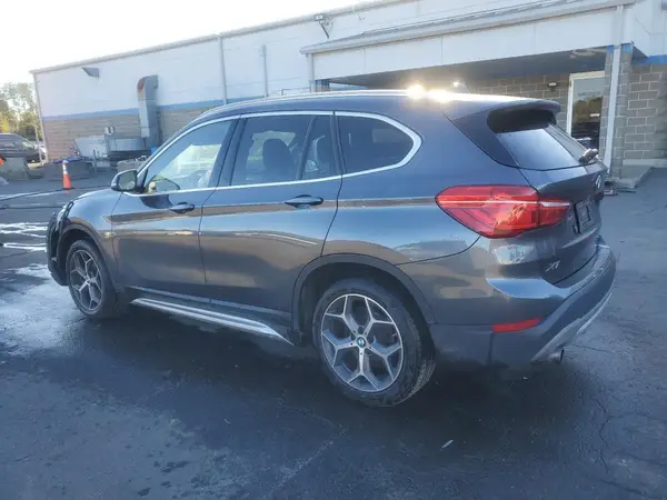 WBXHT3C56K5L97855 2019 BMW X1 - Image 2