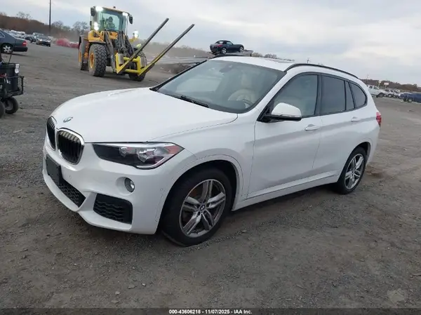 WBXHT3C57K3H35178 2019 BMW X1 - Image 2