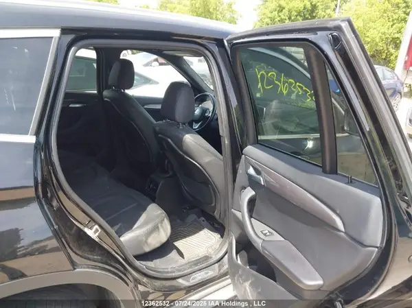 WBXHT3C57K5L35364 2019 BMW X1 - Image 8