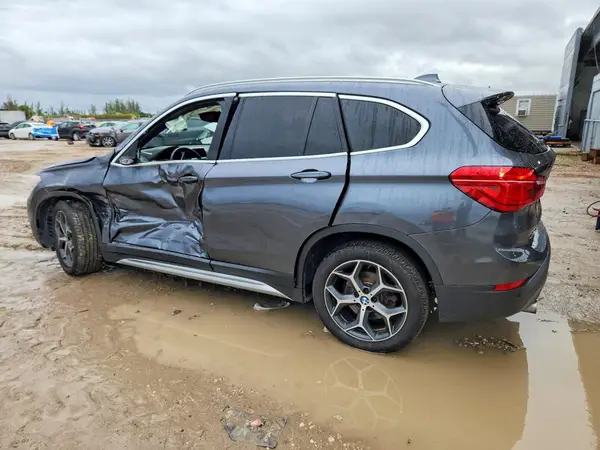 WBXHT3C57K5L36949 2019 BMW X1 - Image 2