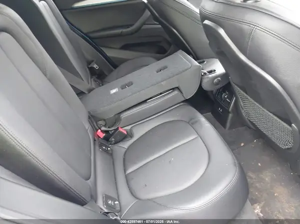 WBXHT3C57K5L37602 2019 BMW X1 - Image 8