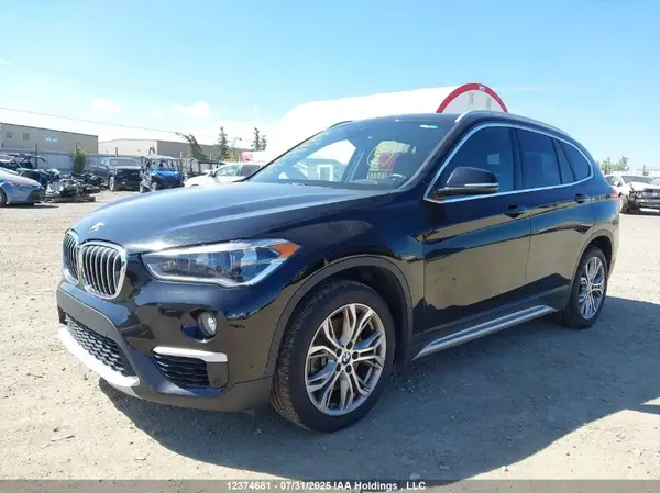 WBXHT3C57K5L89487 2019 BMW X1 - Image 2