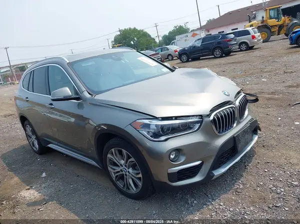 WBXHT3C57K5L89957 2019 BMW X1 - Image 1