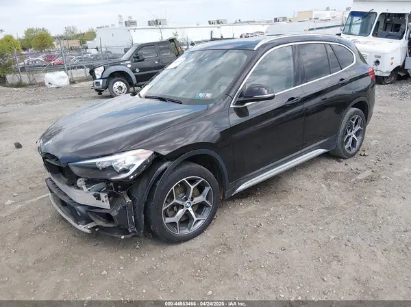 WBXHT3C57K5L90770 2019 BMW X1 - Image 2