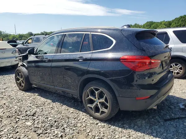 WBXHT3C57K5L90851 2019 BMW X1 - Image 2