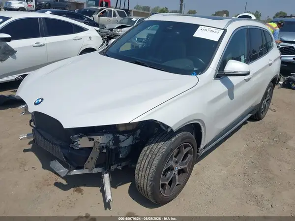 WBXHT3C58K3H35433 2019 BMW X1 - Image 2