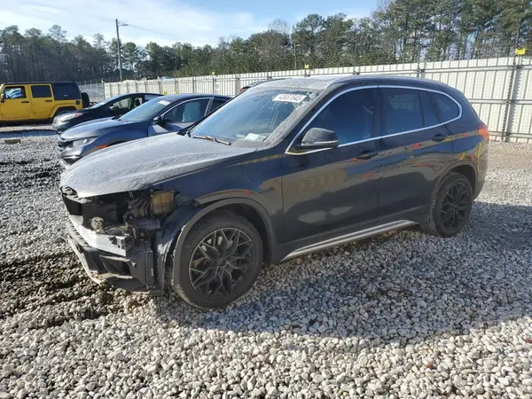 WBXHT3C58K5L35681 2019 BMW X1 - Image 1