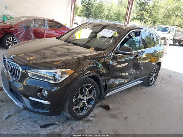 WBXHT3C58K5L36023 2019 BMW X1 - Image 2