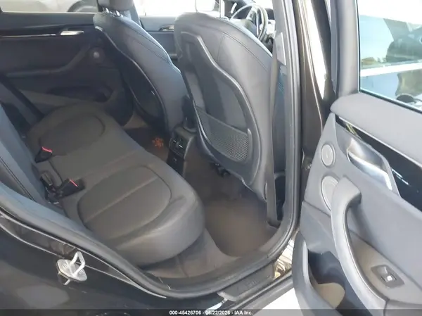 WBXHT3C58K5L36023 2019 BMW X1 - Image 8