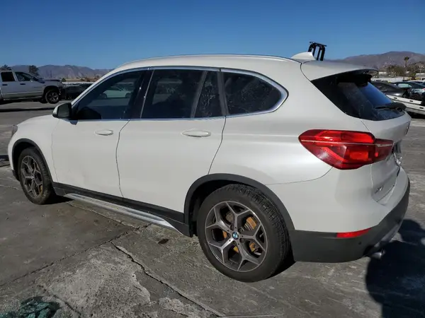 WBXHT3C58K5L36880 2019 BMW X1 - Image 2