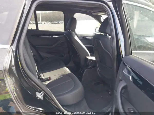 WBXHT3C58K5L36913 2019 BMW X1 - Image 8