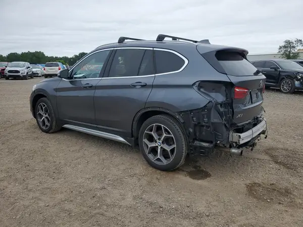 WBXHT3C58K5L37446 2019 BMW X1 - Image 2